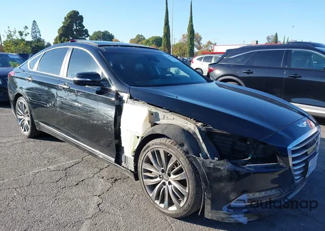 2015 Hyundai Genesis 5.0 z USA, uszkodzony, nr VIN KMHGN4JFXFU050153